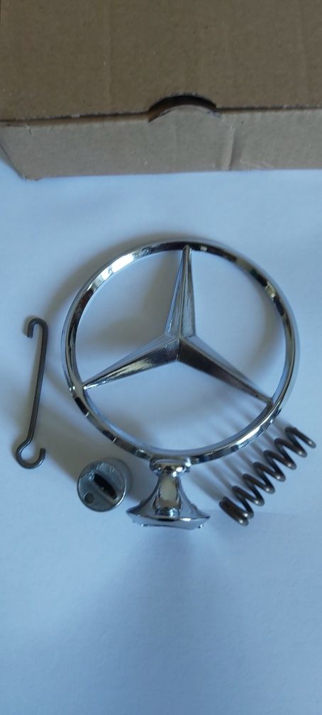 Estrela capot Mercedes W115/8