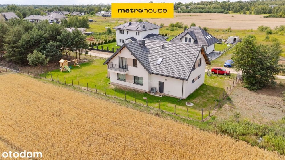 Duży, funkcjonalny dom nieopodal Serocka