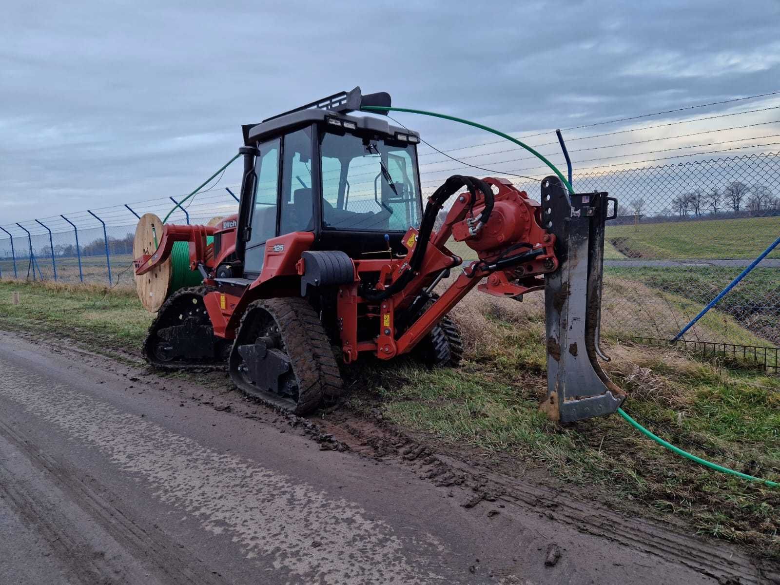 Efektywne płużenie światłowodów i kabli