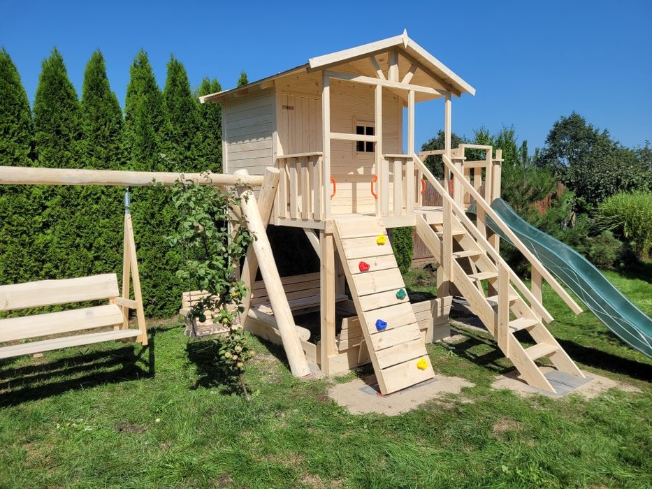 Plac zabaw, huśtawki, place zabaw, domki