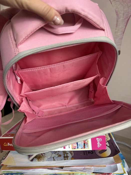 Продам шкільний портфель kite