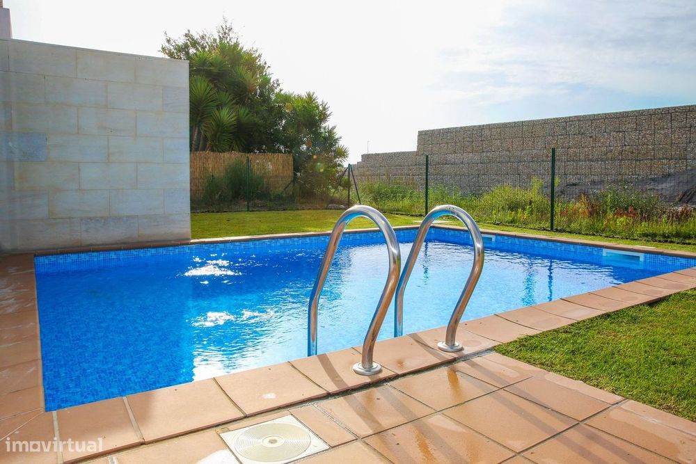 Moradia na Lagoa de Óbidos com piscina