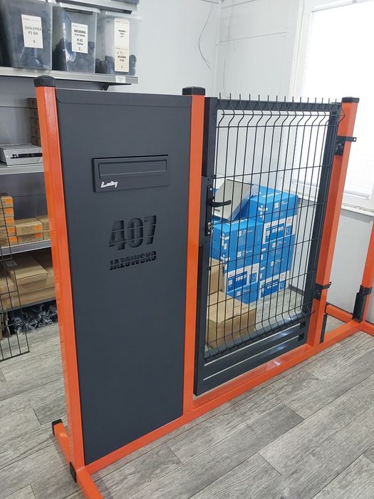 Słupek multimedialny!  1800 zł