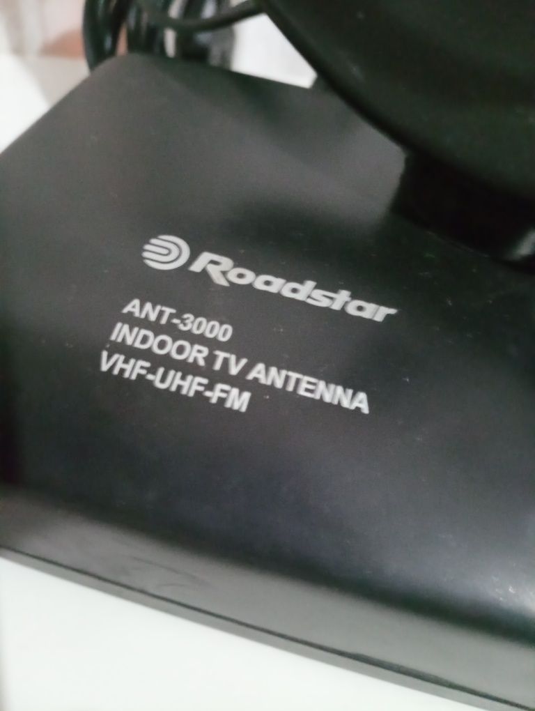 Antena Roadstar.     .