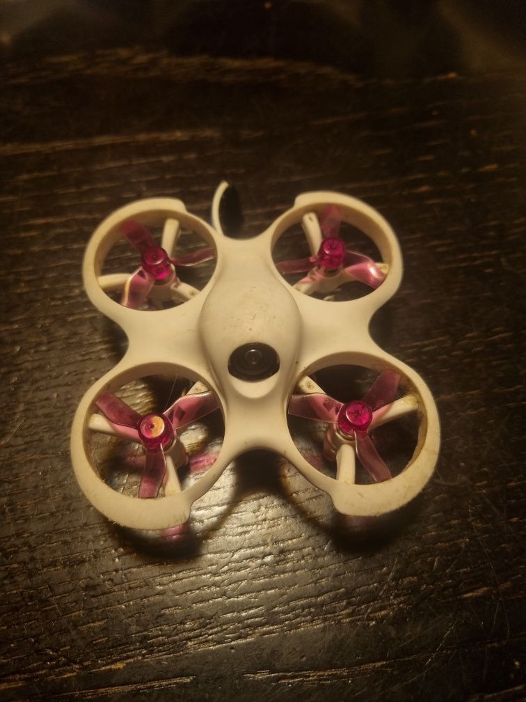 Dron Betafpv cetus