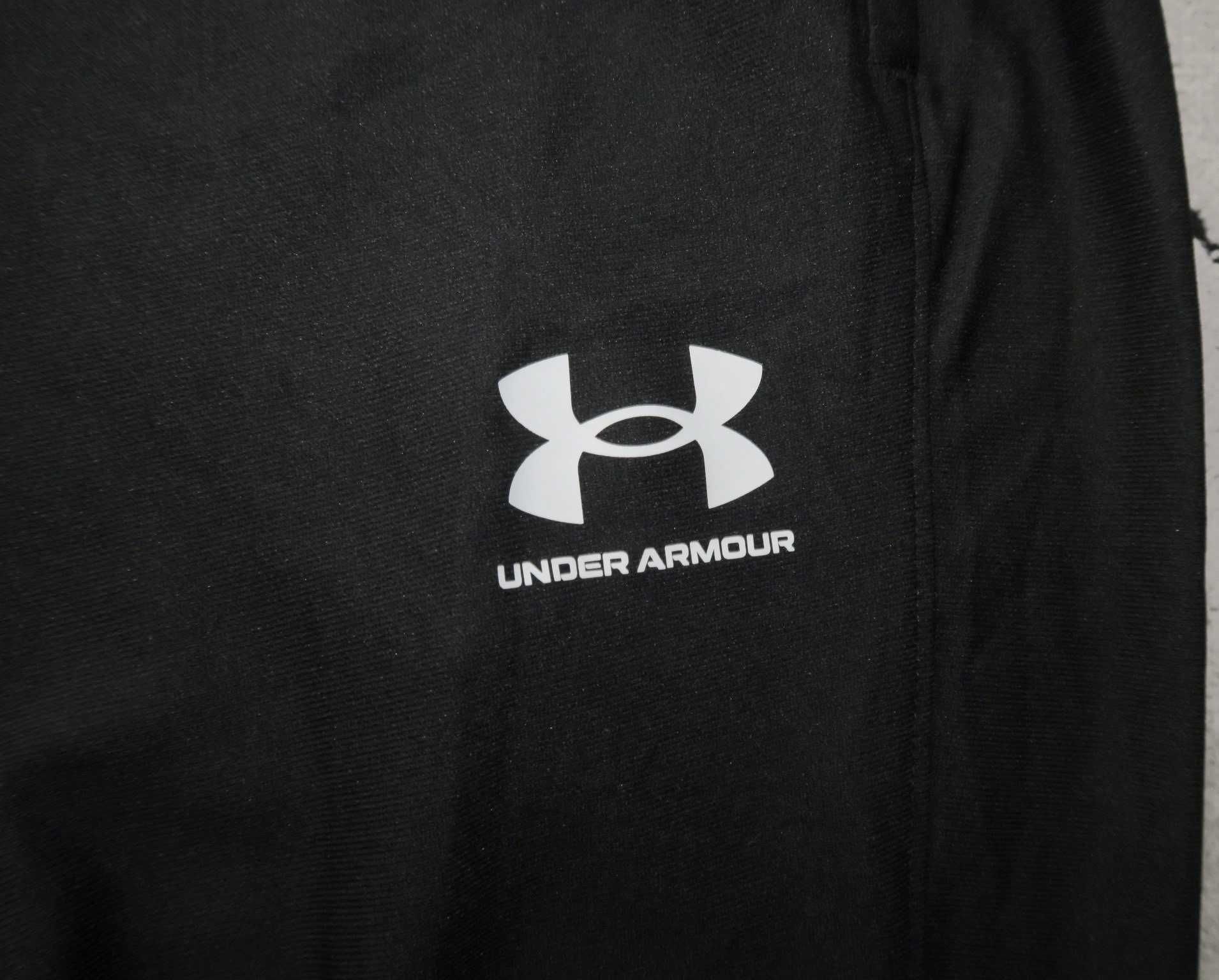 Under Armour spodnie dresowe zwężane XXL