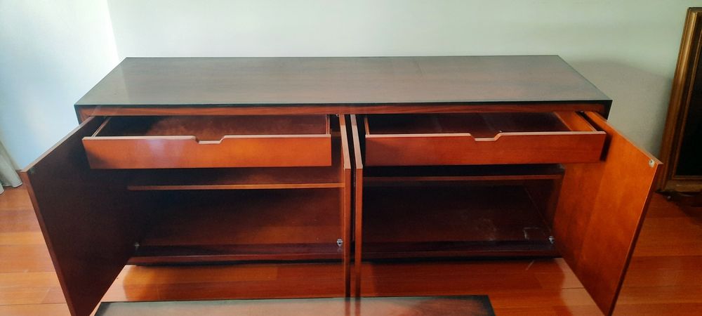 Aparador 8&80 Alto Brilho