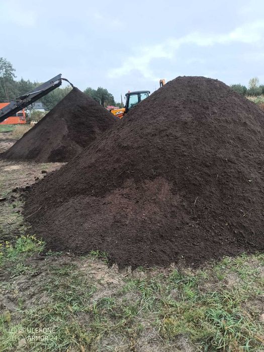 Ziemia ogrodowa z domieszką torfu, czarnoziem ,  z przesiewacza