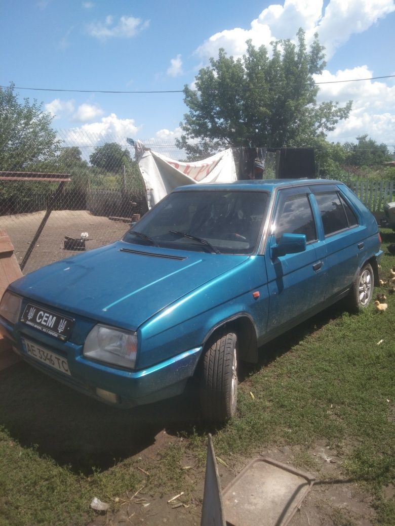 Продам Шкода Фаворіт