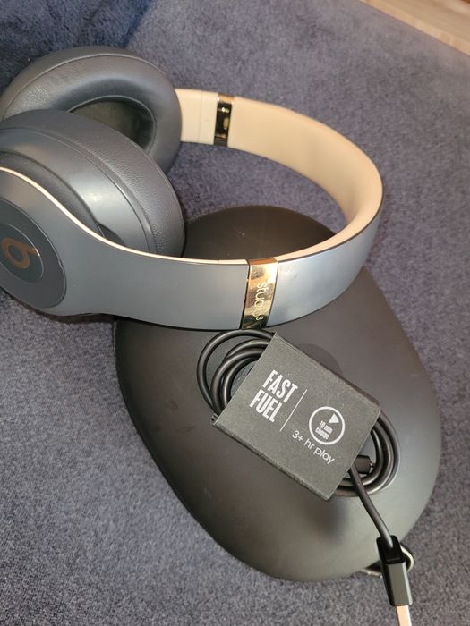 Apple Beats 3 jak na foto