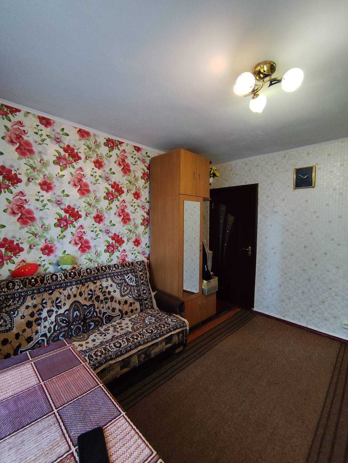 № 13681 - 1 к. квартира, Польова, Космонавтів, 5/9 пов., цегла