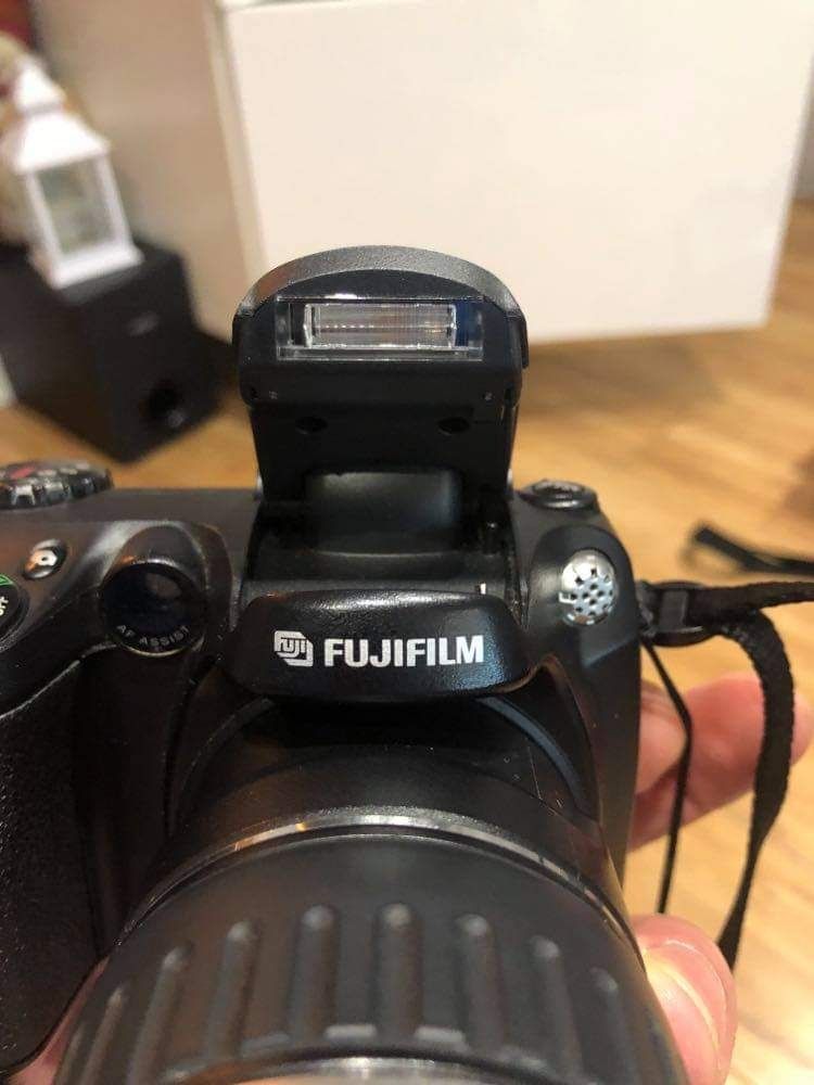 Aparat Fuji z pokrowcem