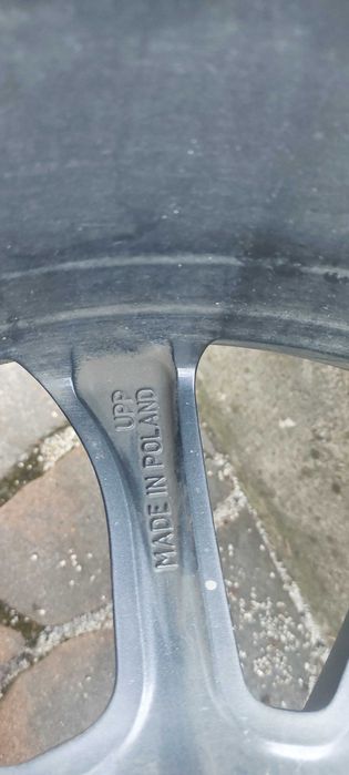 koła 4x4 SUV Land Rover Mazda 7.0Jx17CHx45 5x65 (5x650) 235/65/R17