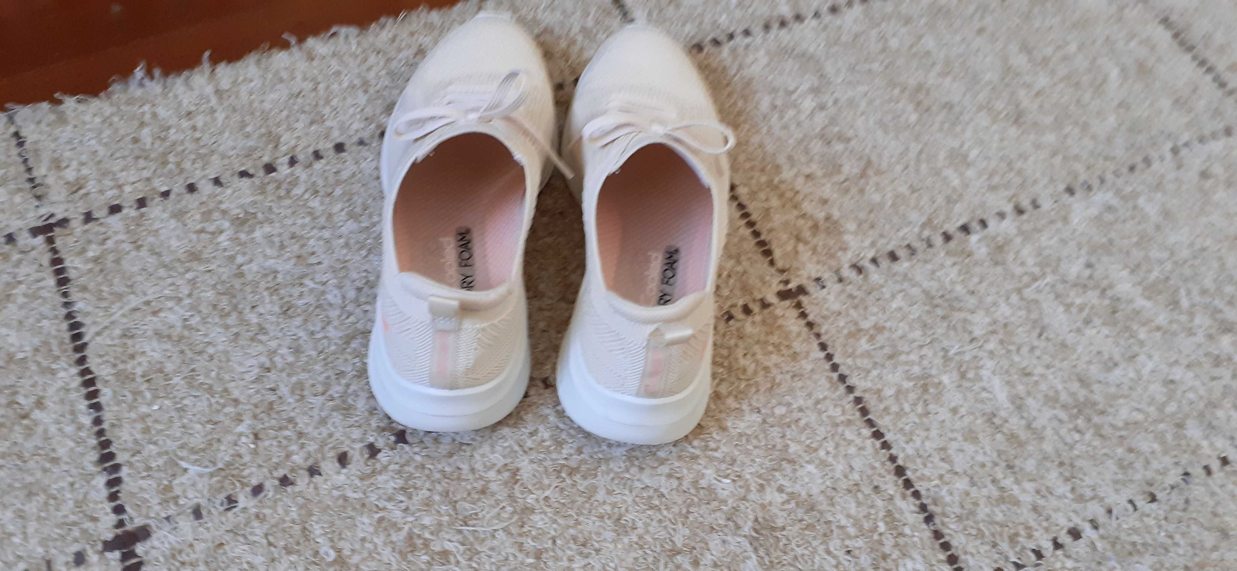 Ténis (Sketchers)