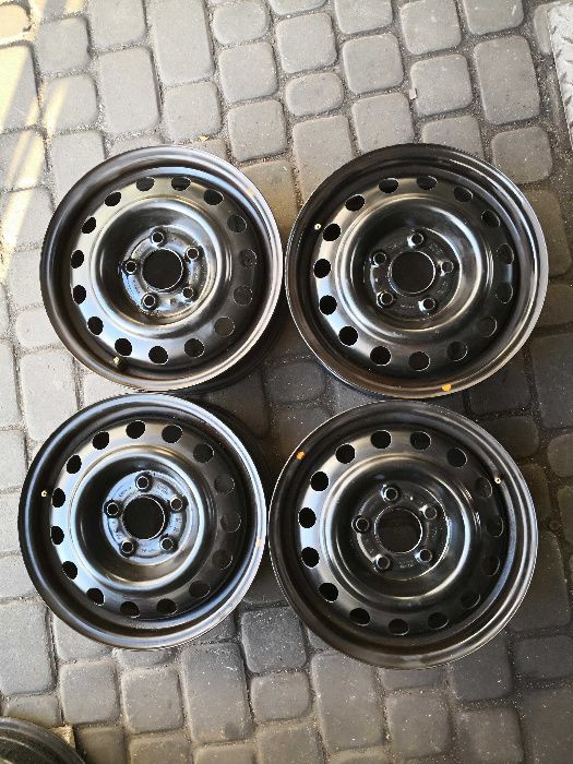 Felgi stalowe 15 cali 5x114,3 Santa Fe, Tucson, CEED, Sportage, I30