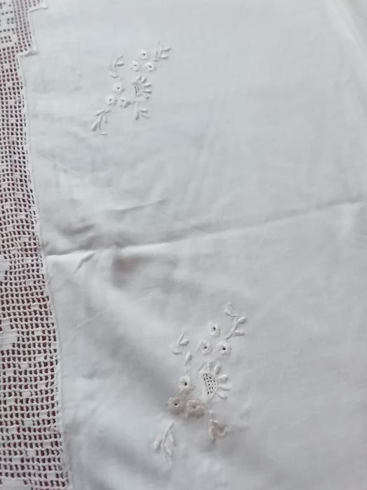 Lençol de criança, com defeito