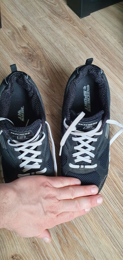 SKECHERS damskie buty sportowe  rozmiar 39 wkładka 26cm