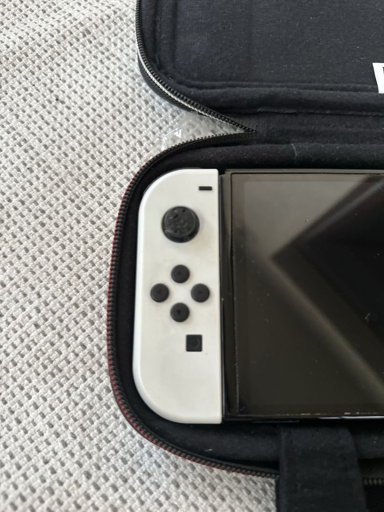Nintendo Switch Oled ekran 64 GB pamięci z pomrowcem gratis