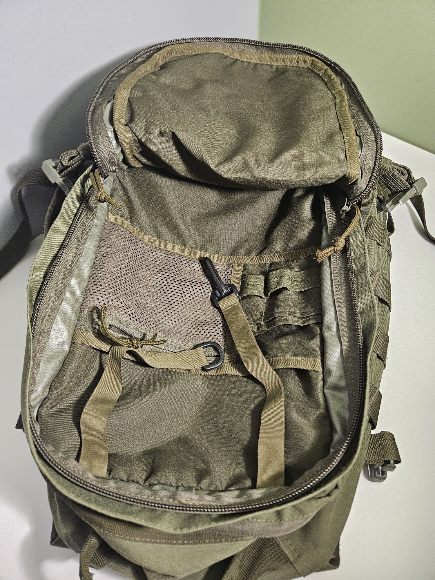 Wisport sparrow 20l olive green + kieszeń Wisport