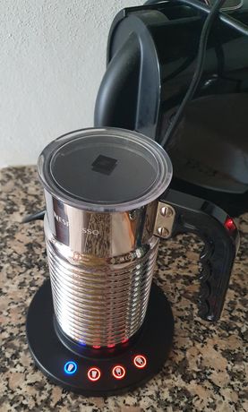 Nespresso Aeroccino 4 - leite/espuma de leite/capuccino