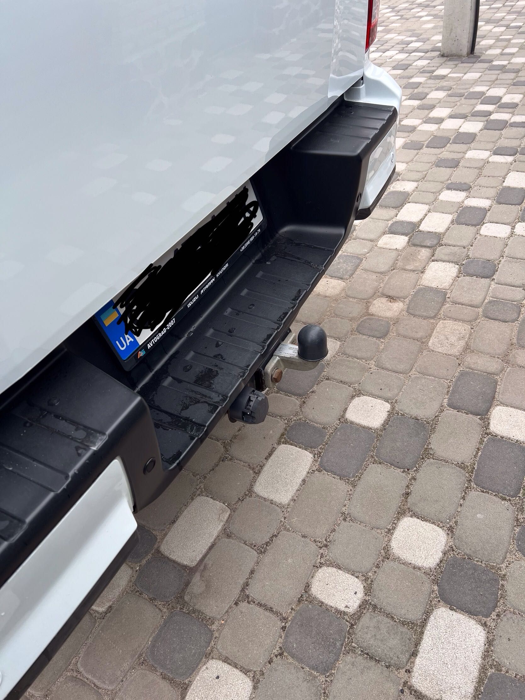 Автомобіль Isuzu D-Max