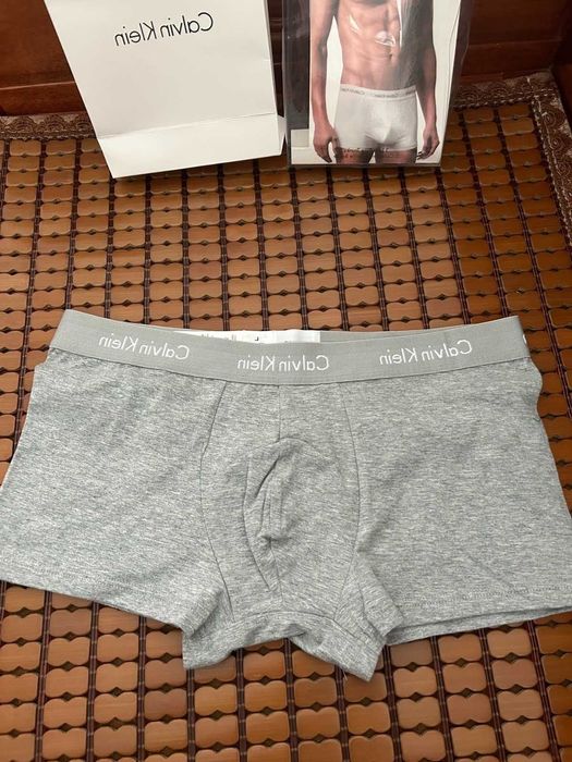 Bokserki męskie Calvin Klein – szare, białe, czarne