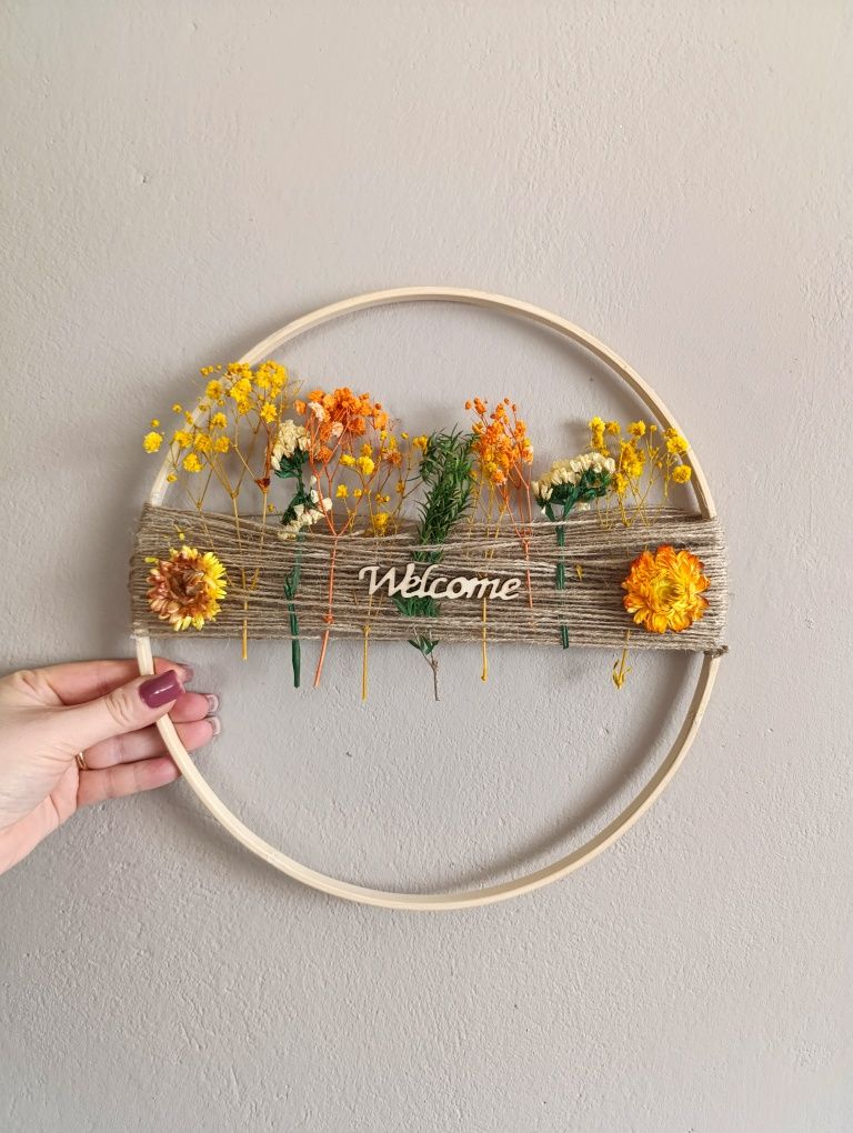 Wianek na drzwi ścianę suszone kwiaty welcome Ethereal circle