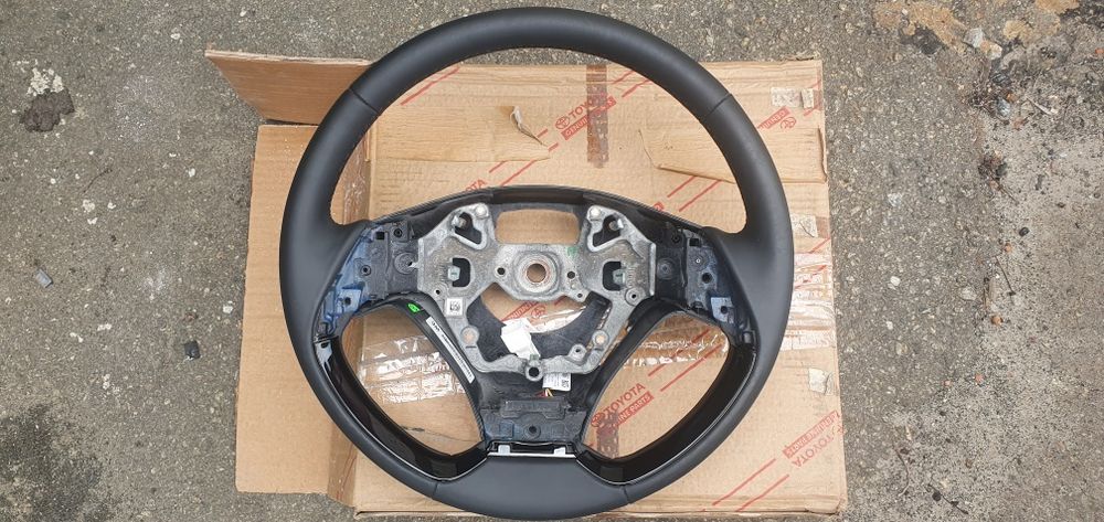 Руль Toyota rav4 и ch-r