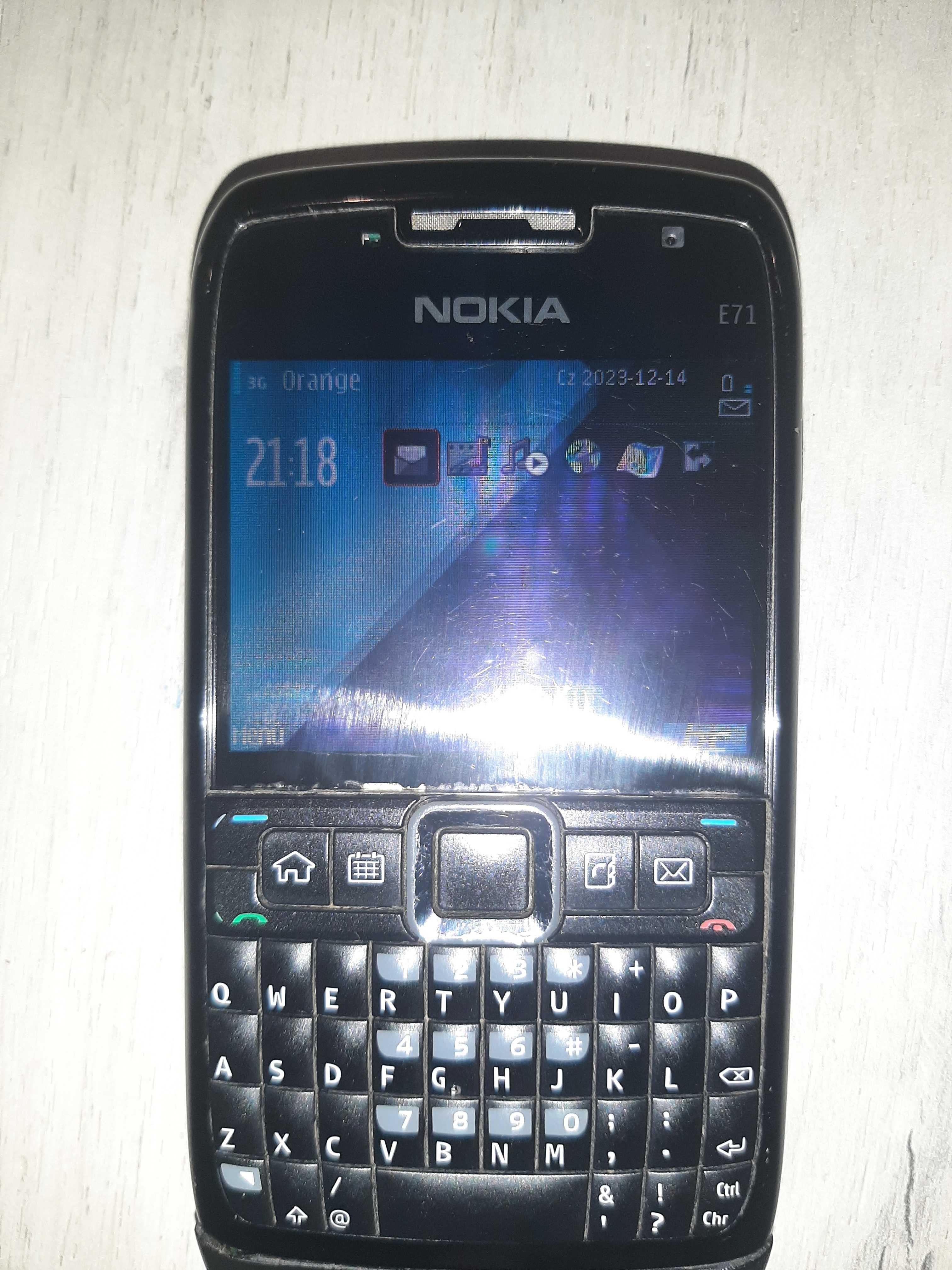 Telefon Nokia E71