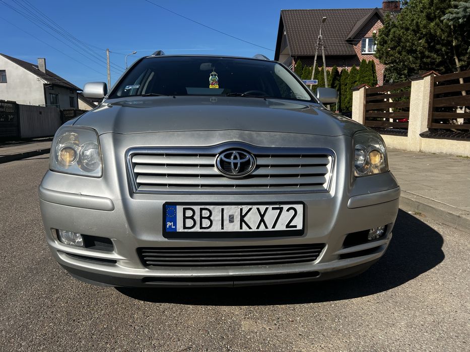 Sprzedam toyota avensis t25 2.0 benzyna