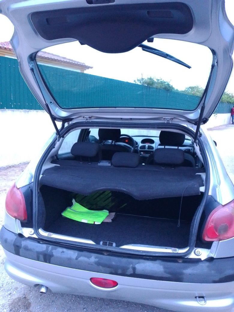 Peugeot 206 1.1 novembro/2005