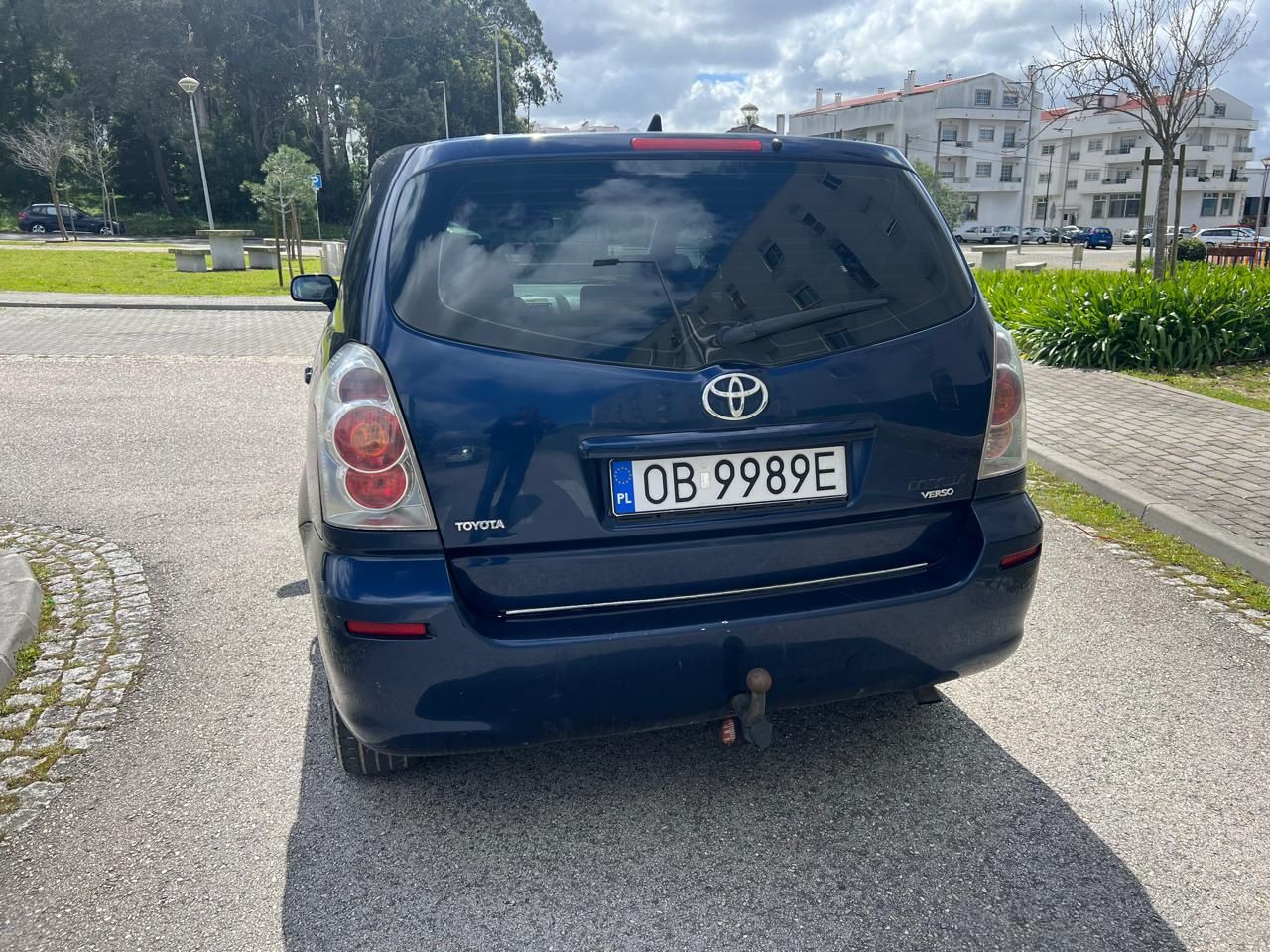 Toyota Verso 2.0 D4D com 310000 km.