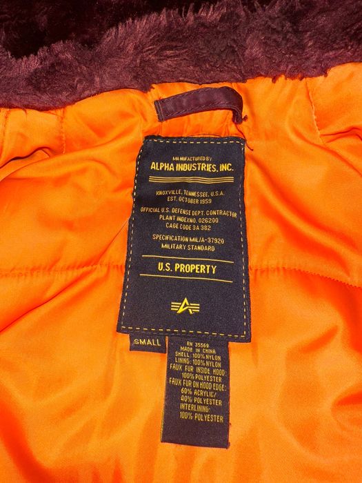 Продам жіночу куртку Alpha industries, Alaska