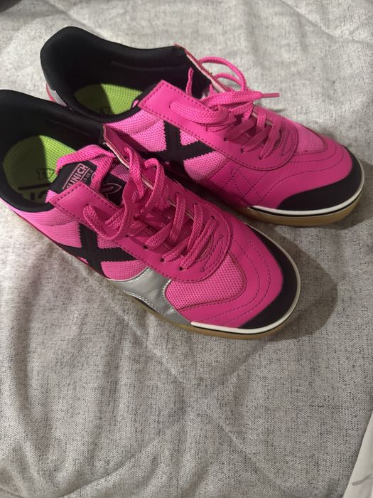 Sapatilhas Munich Gresca tamanho 42-NOVAS