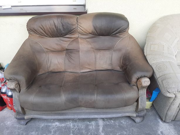 Sofa kanapa wypoczynek łóżko skóra skórzany brązowy drewniany taras