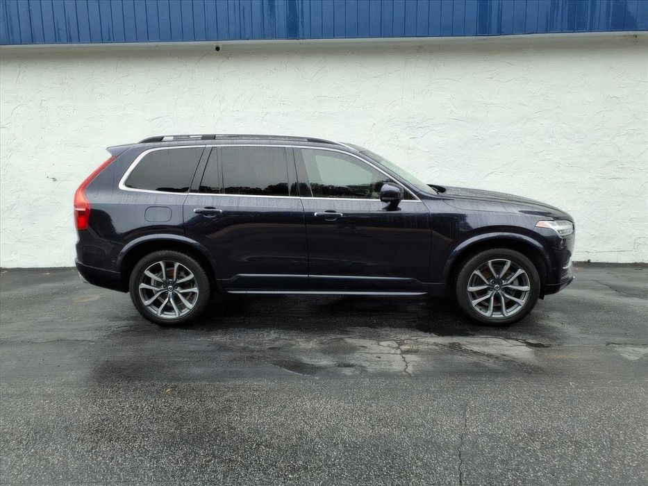 Volvo XC90 T6 Momentum      2019