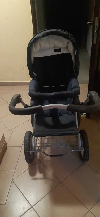 Sprzedam Wózek   jako spacerówka plus gondola łatwa wymiana