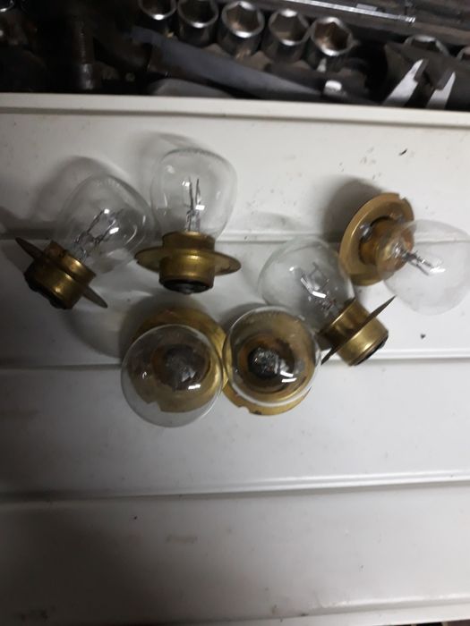 Лампа лампочка 24В 60+40КД