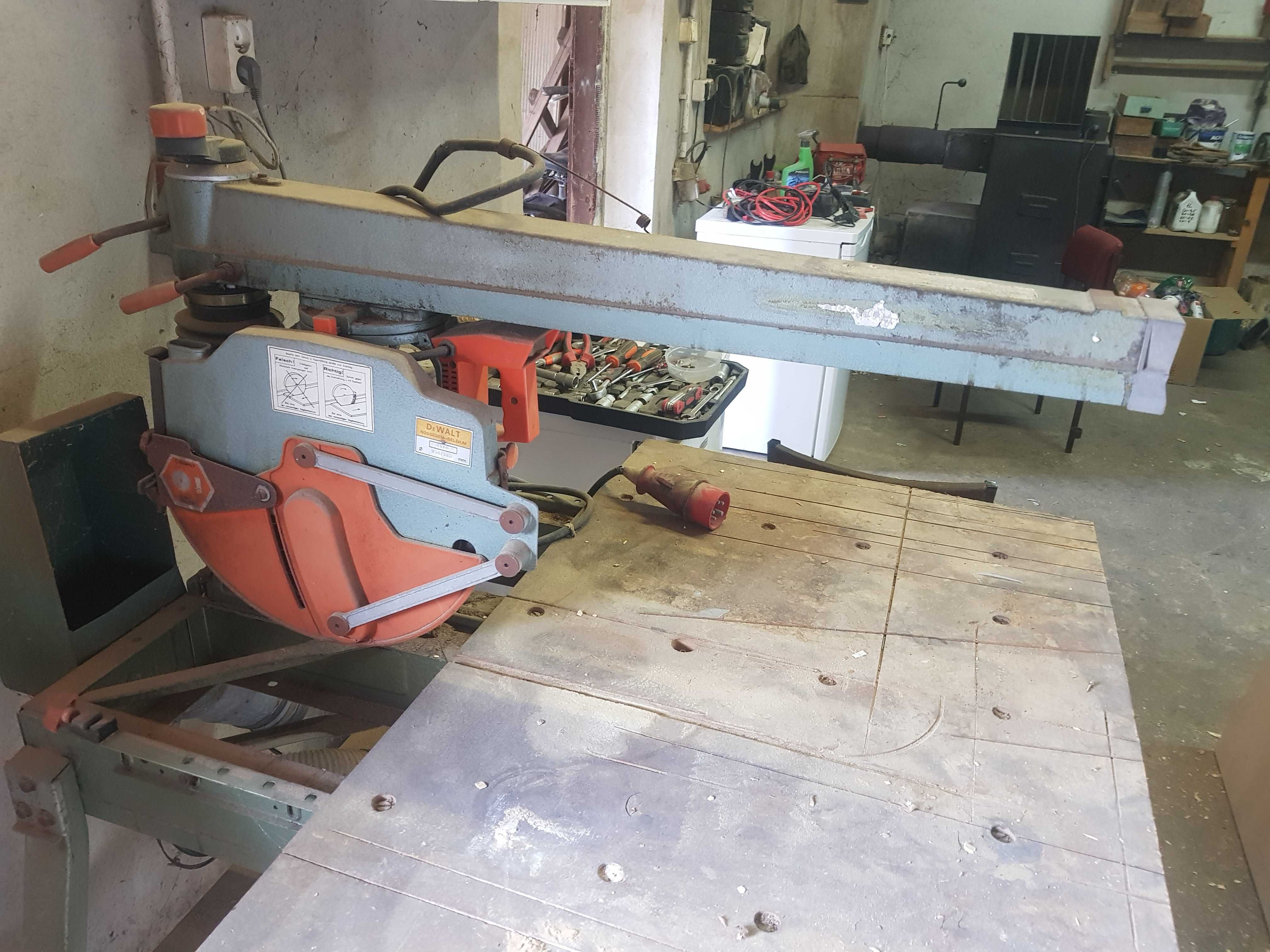 Pila radialna dewalt