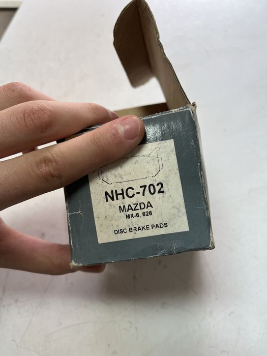 Передние Колодки на mazda 625, MX6 Новые!