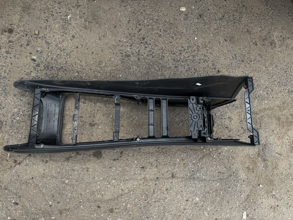 Подлокотник центральный тоннель Mercedes W163 ML