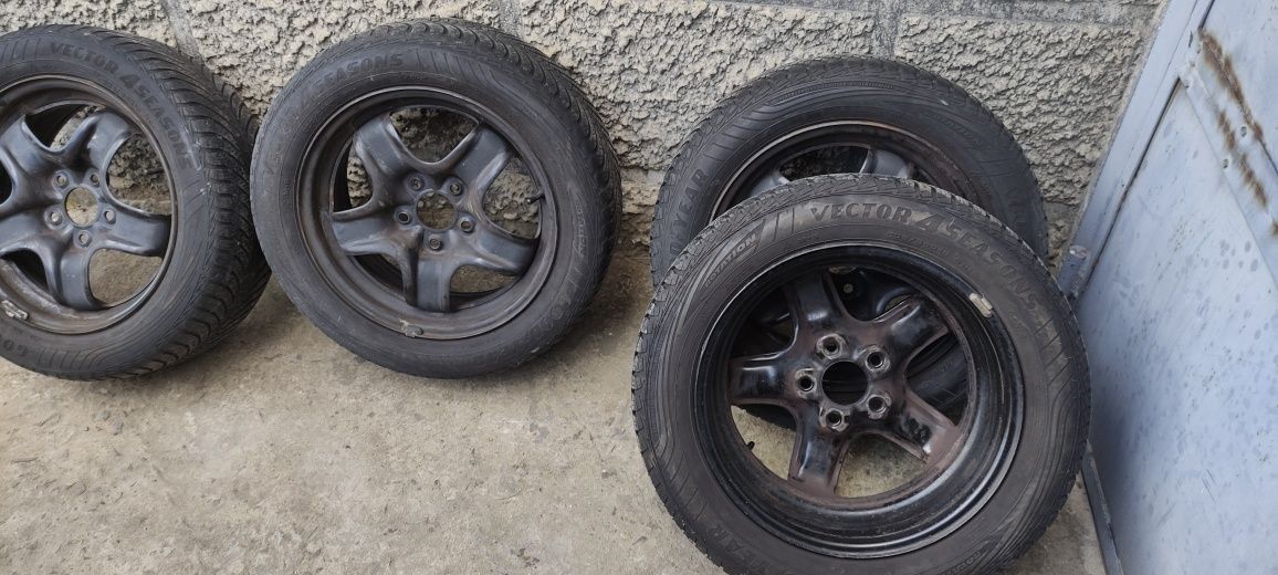 Диски з резиною 205/55 r16 megane3 scenic3