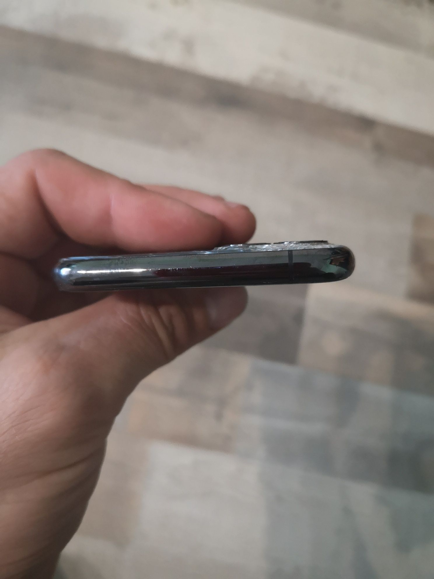 IPhone 11 pro   працює айфон Apple 11 Pro 64 gb