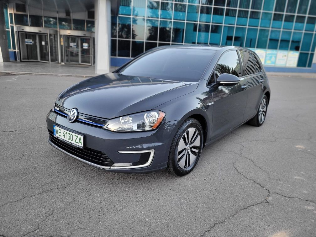 Volkswagen e-golf  чудовий стан