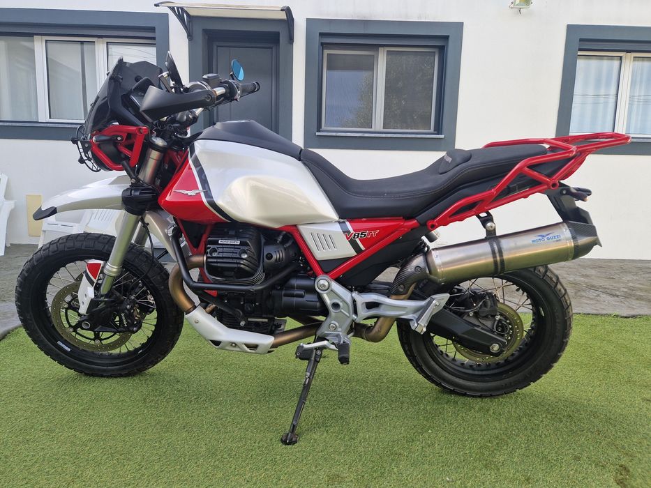 Moto Guzzi V85tt
