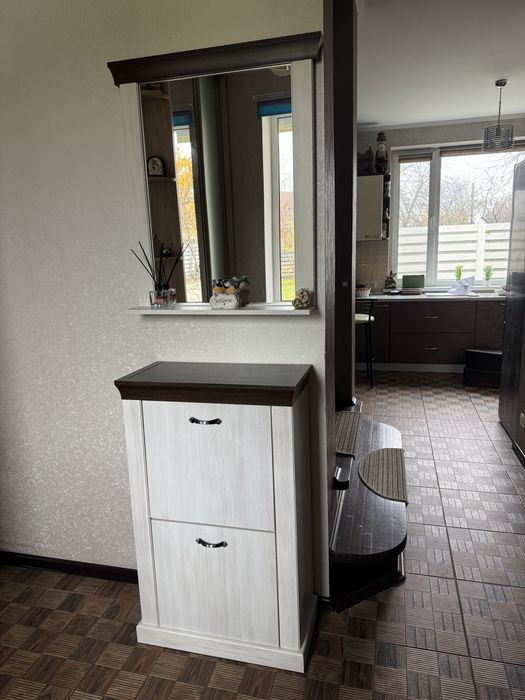 Прихожка зеркало и тумба под обувь