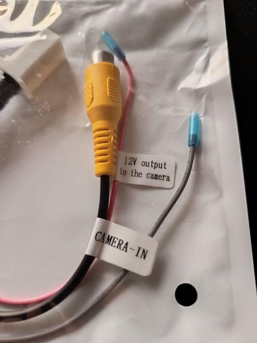 Cabo 8 pinos câmara traseira - Toyota Aygo, Citroen C1, Peugeot 108