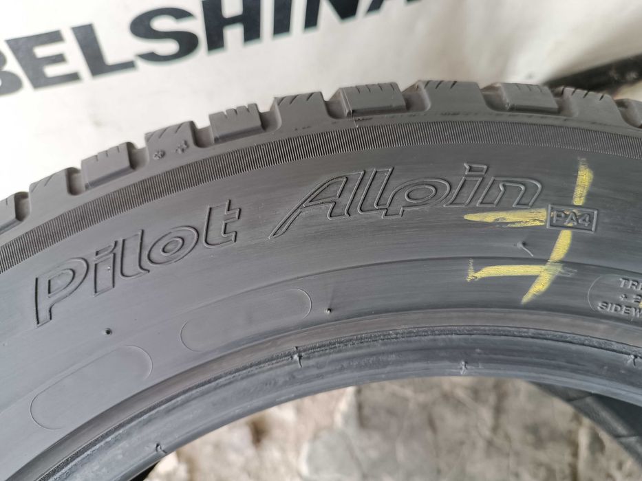 Зимові шини 235/55 R17 Michelin pilot alpin pa4