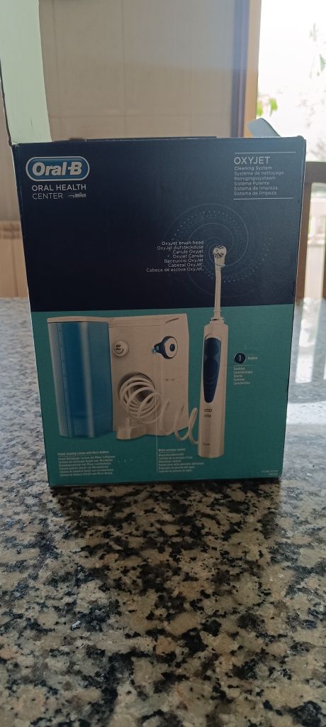 Irrigador ORAL-B Professional Care Oxyjet Azul e Branco