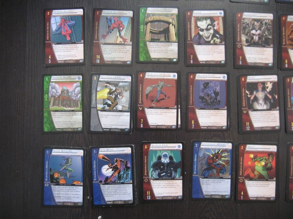 47 cartas de VS System (Marvel e DC) e 34 cartas STAR WARS FORCE ATTAX